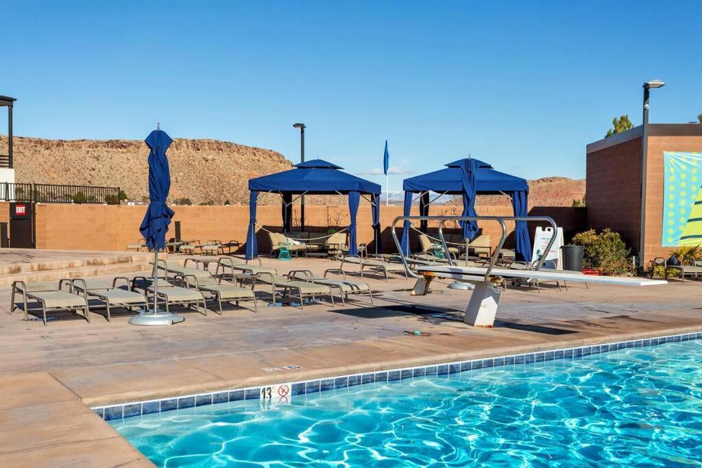 Luxury Villa Resort: Pool View with Games and Heated Amenities St. George Exterior photo